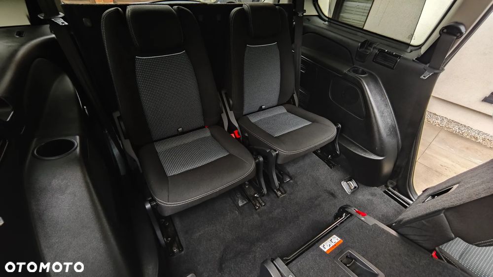 Ford Galaxy 2.0 TDCi Titanium - 12