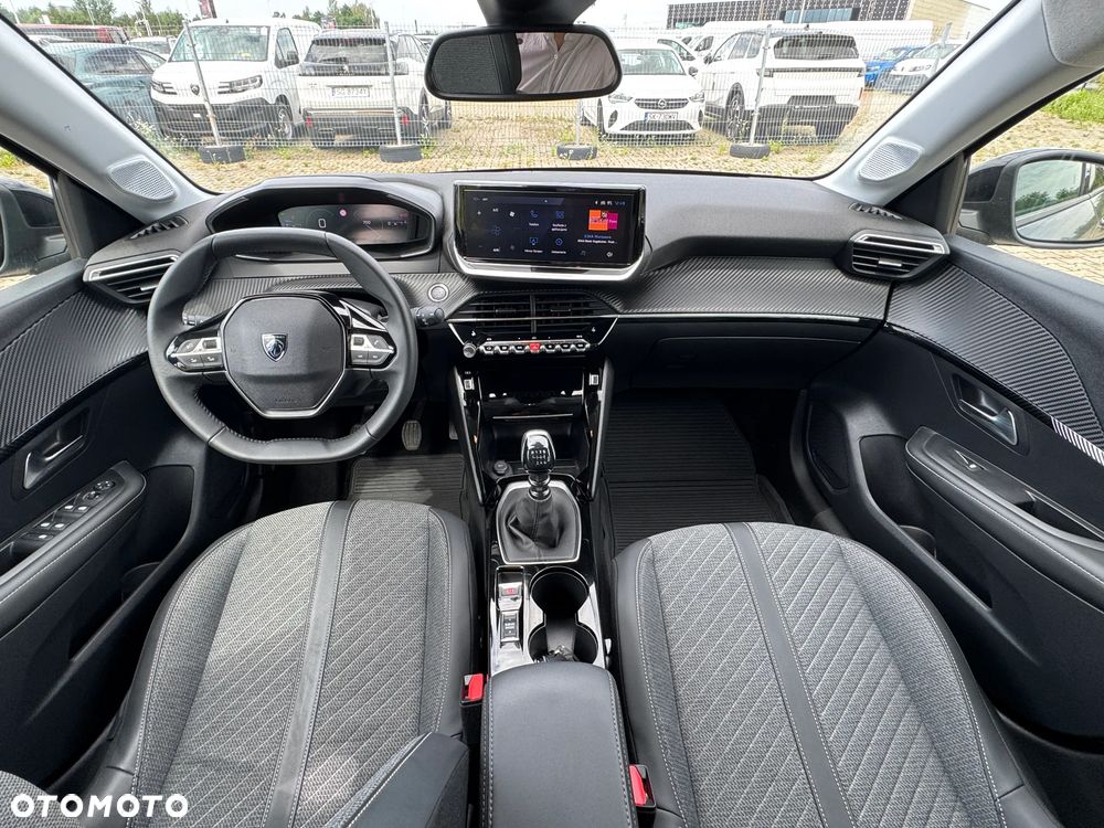 Peugeot 208 1.2 T Allure S&S - 11