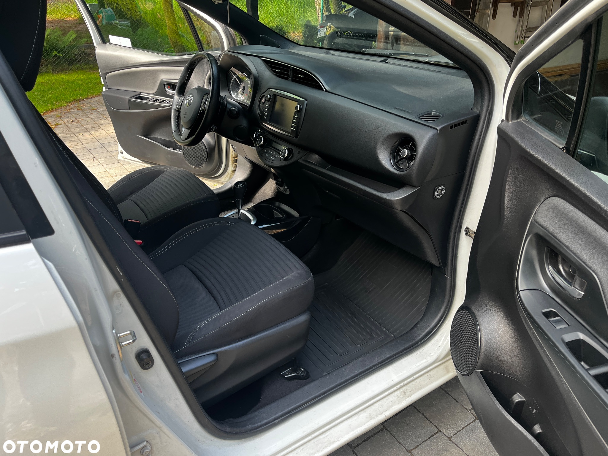 Toyota Yaris 1.5 Selection CVT - 13