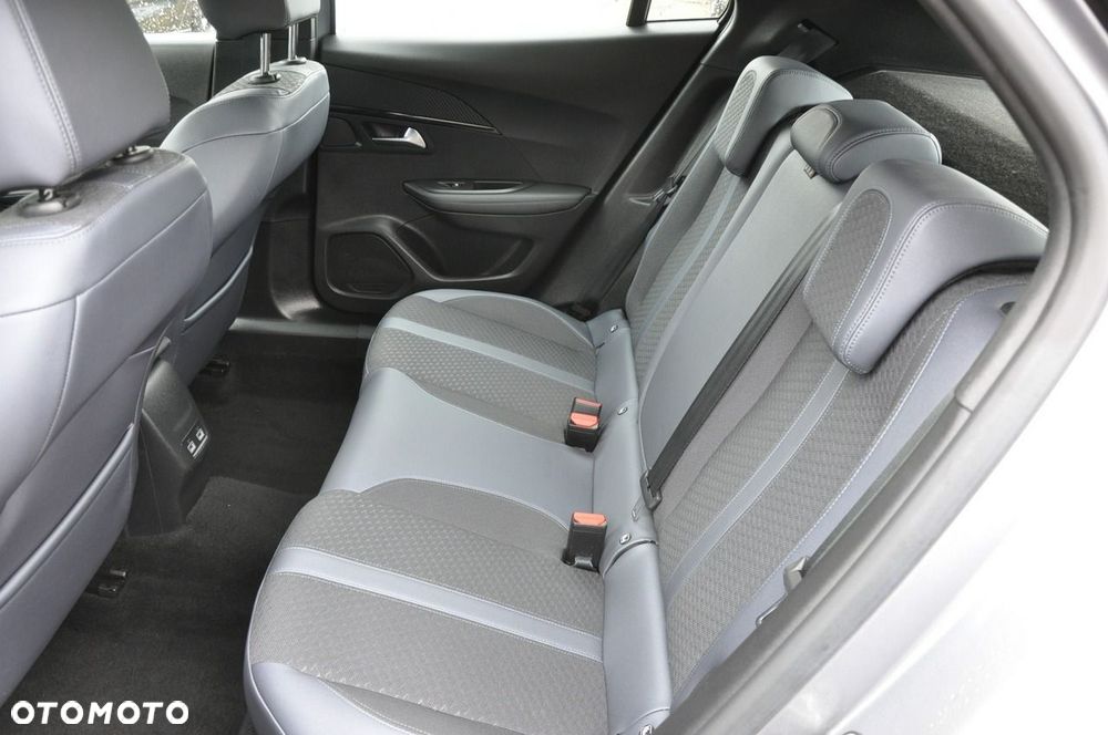 Peugeot 2008 1.2 PureTech Allure S&S EAT8 - 10