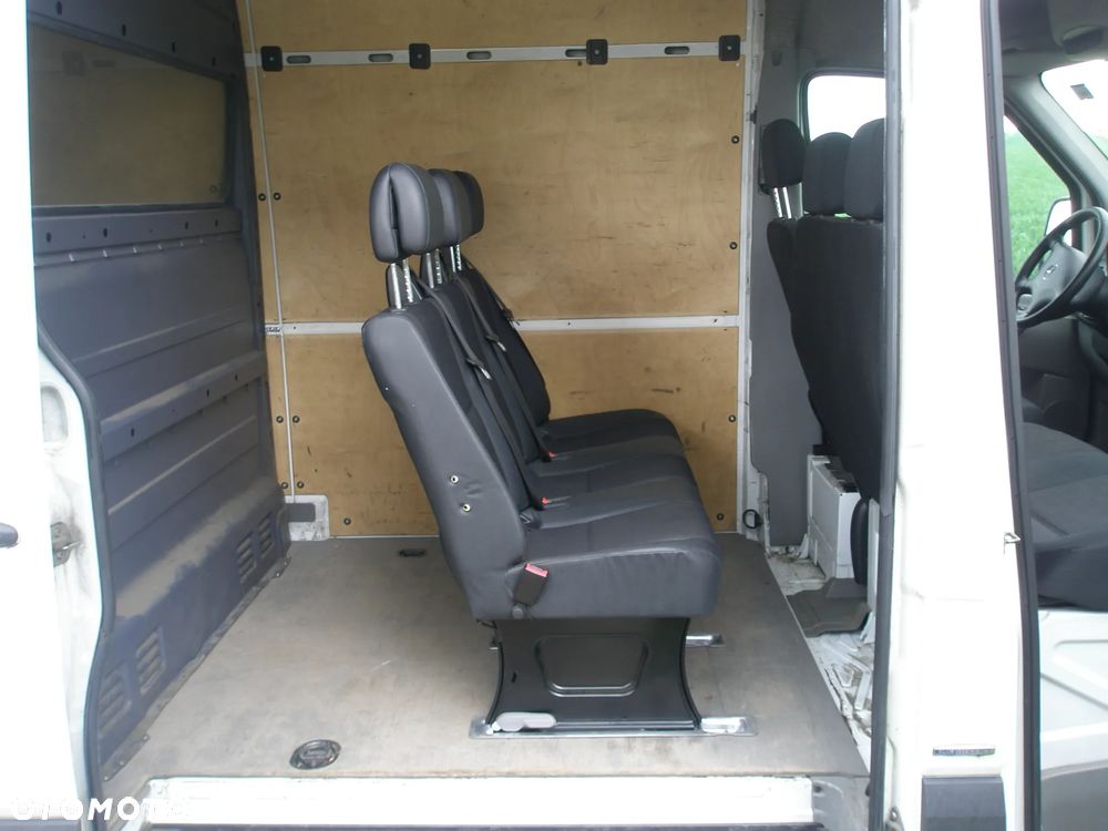 Mercedes-Benz Sprinter - 24