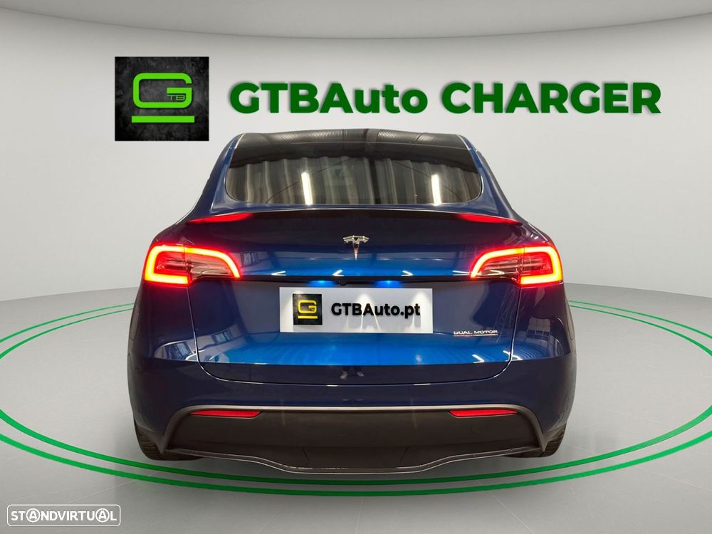 Tesla Model Y - 18
