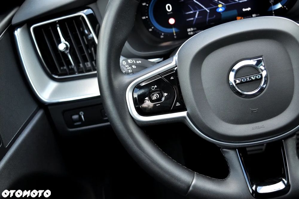 Volvo XC 60 B4 D AWD Geartronic RDesign - 21