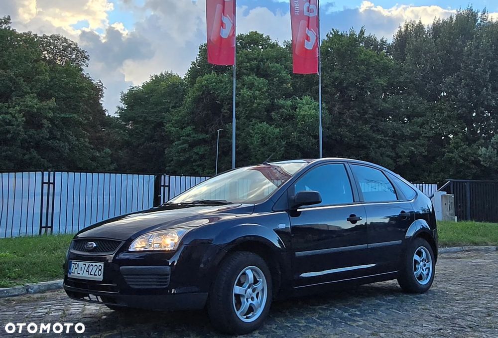 Ford Focus 1.4 Ambiente - 1