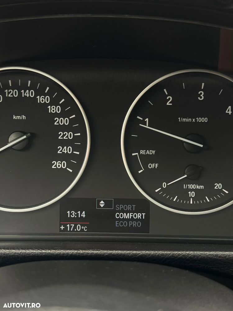 BMW Seria 3 318d - 30
