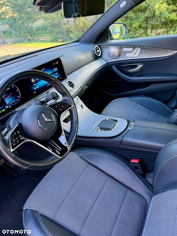 Mercedes-Benz Klasa E 300 d 4-Matic Avantgarde - 25