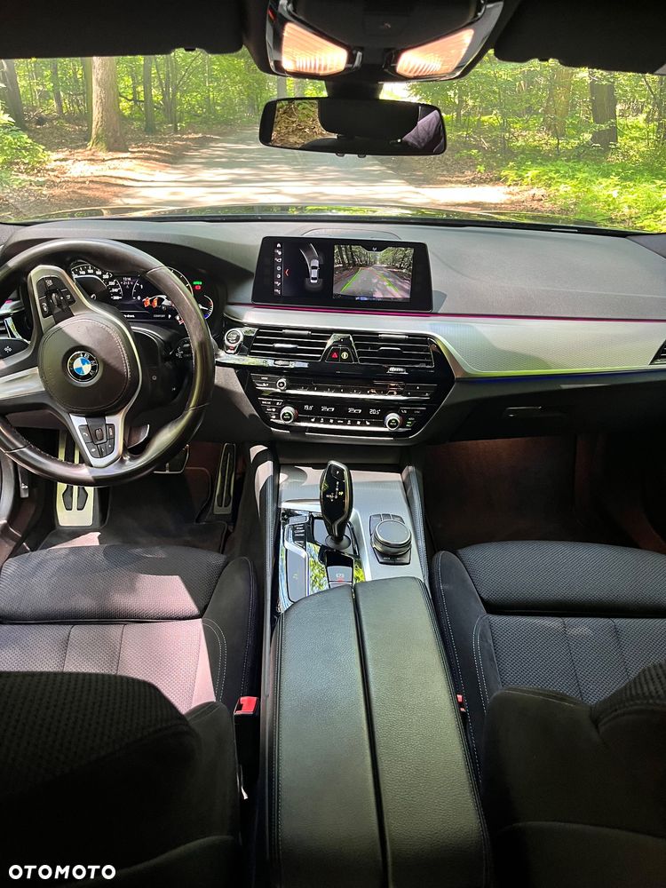 BMW Seria 5 520d xDrive M Sport sport - 17