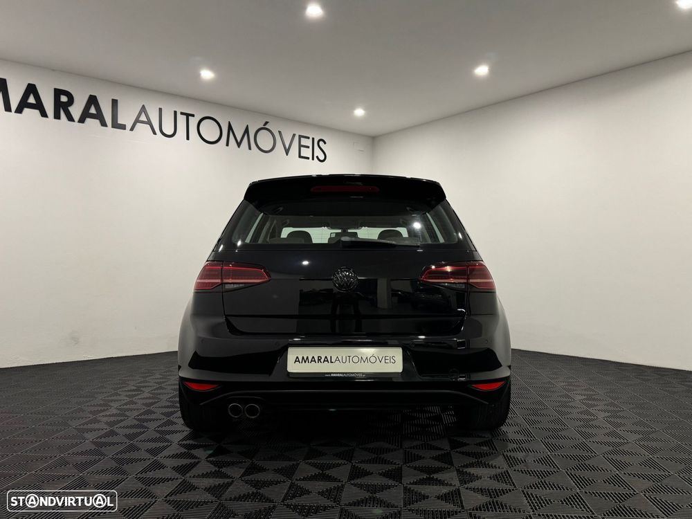 VW Golf 2.0 TDI Confortline - 5