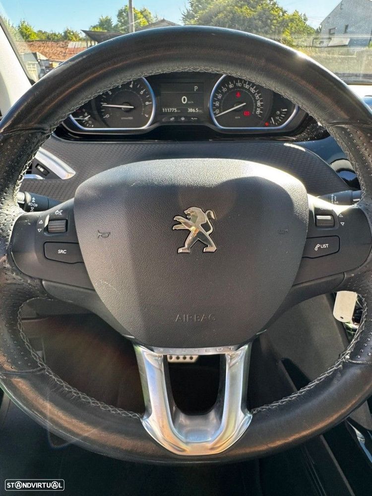 Peugeot 2008 1.2 PureTech Crossway EAT6 - 25