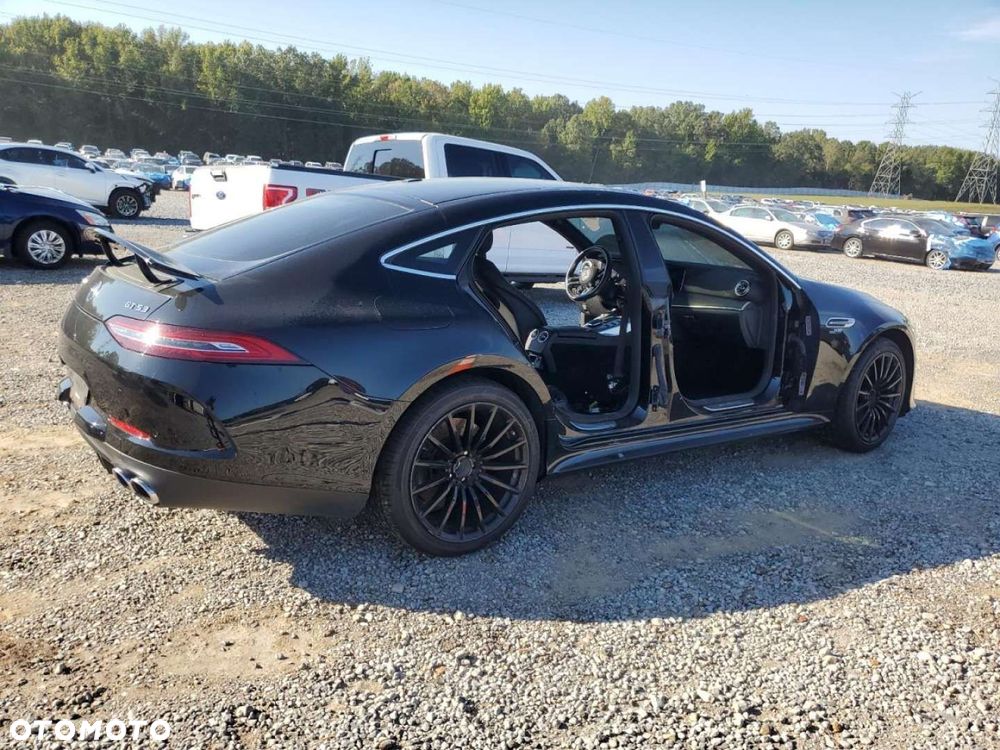 Mercedes-Benz AMG GT - 4