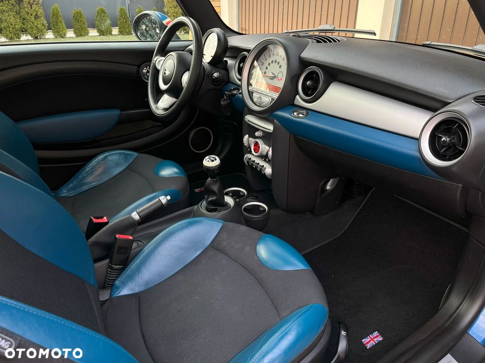 MINI Cooper Seven - 11