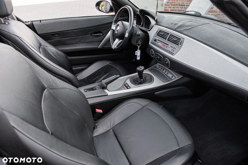 BMW Z4 2.2i - 23