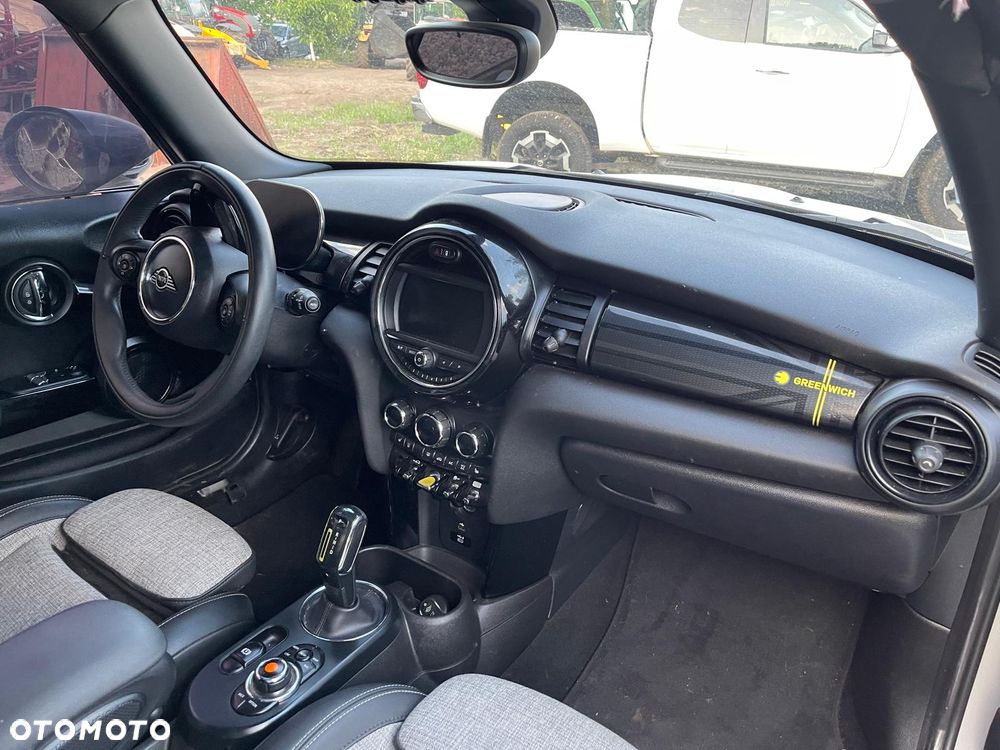 MINI Cooper SE Electric Trim - 16