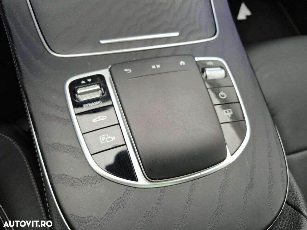 Mercedes-Benz E 300 9G-TRONIC AMG Line - 15