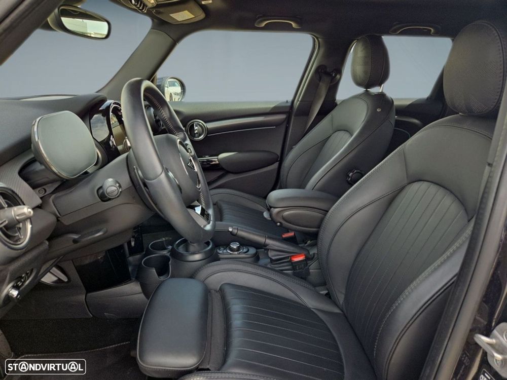 MINI 5 Portas Cooper S Premium Classic Auto - 8
