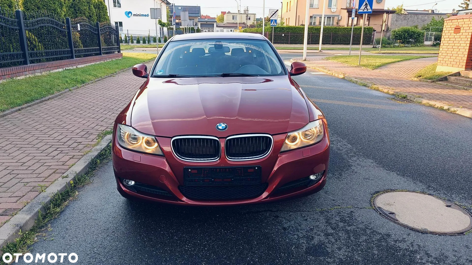 BMW Seria 3 318i Touring - 3