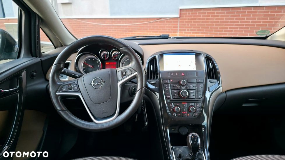 Opel Astra 1.6 CDTI DPF ecoFLEX TourerStart/Stop ENERGY - 10