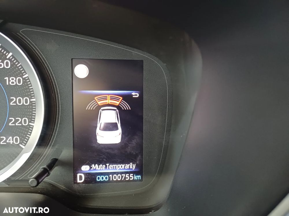 Toyota Corolla 1.8 HSD Dynamic - 17