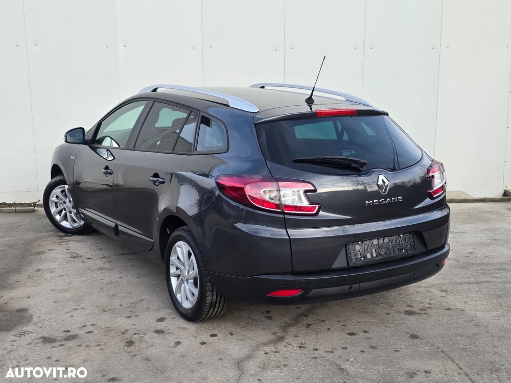 Renault Megane ENERGY TCe 130 BOSE EDITION - 4