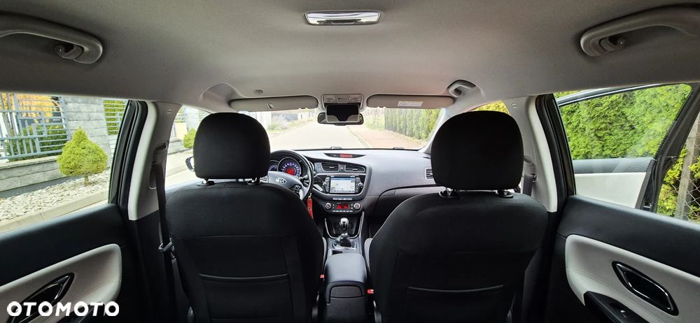 Kia Ceed 1.6 GDI Business Line - 16