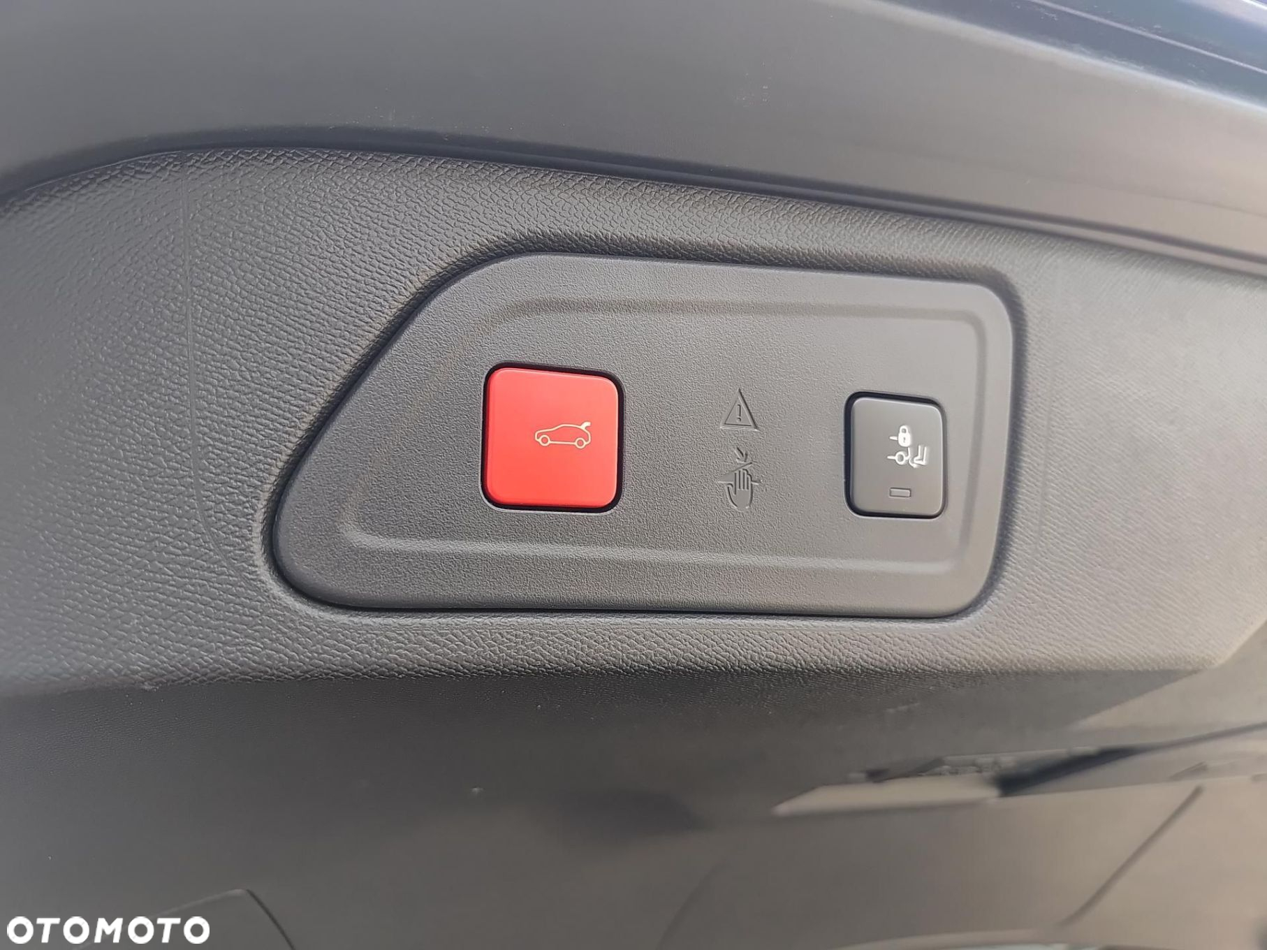 Citroën C5 Aircross 1.6 PureTech Shine EAT8 - 19