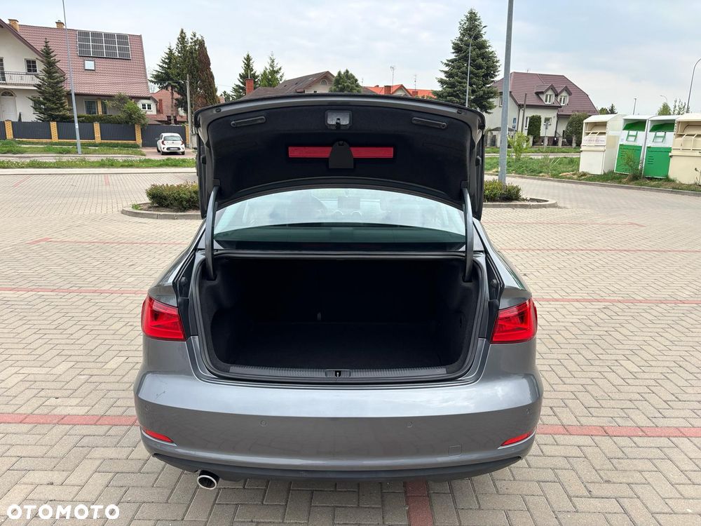 Audi A3 Limousine 1.6 TDI - 35