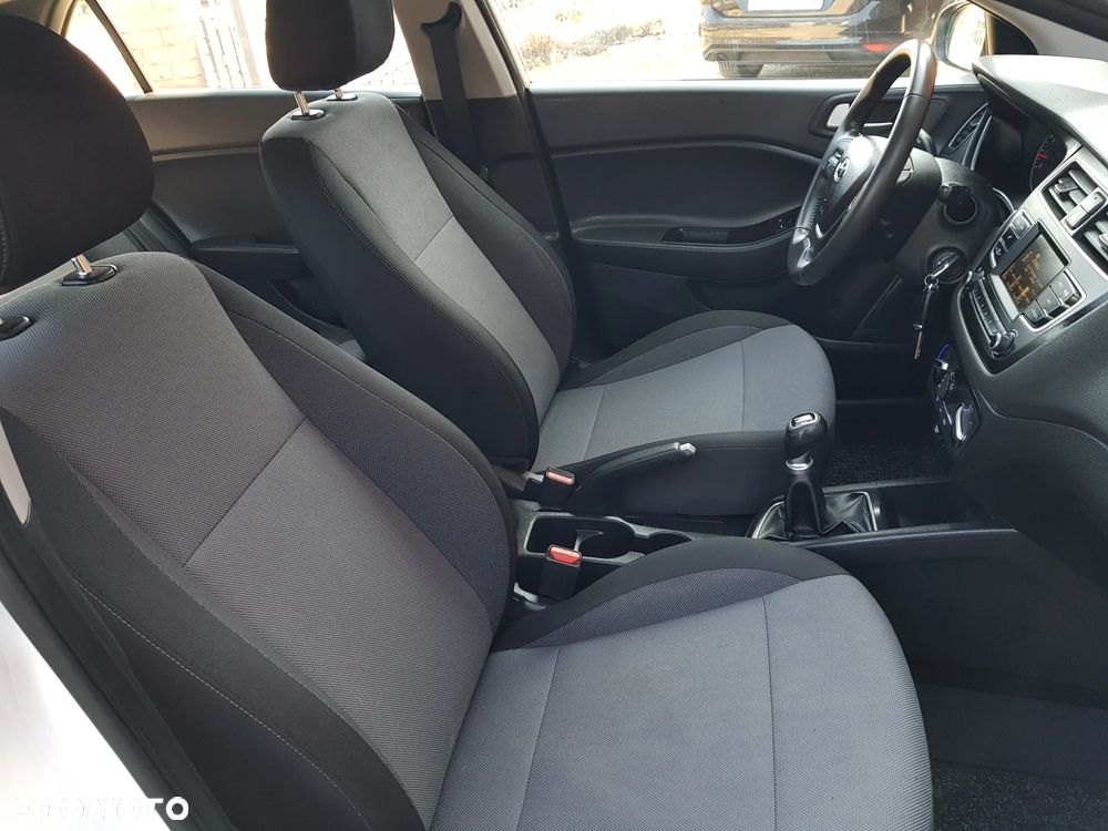 Hyundai i20 blue 1.2 Advantage - 22