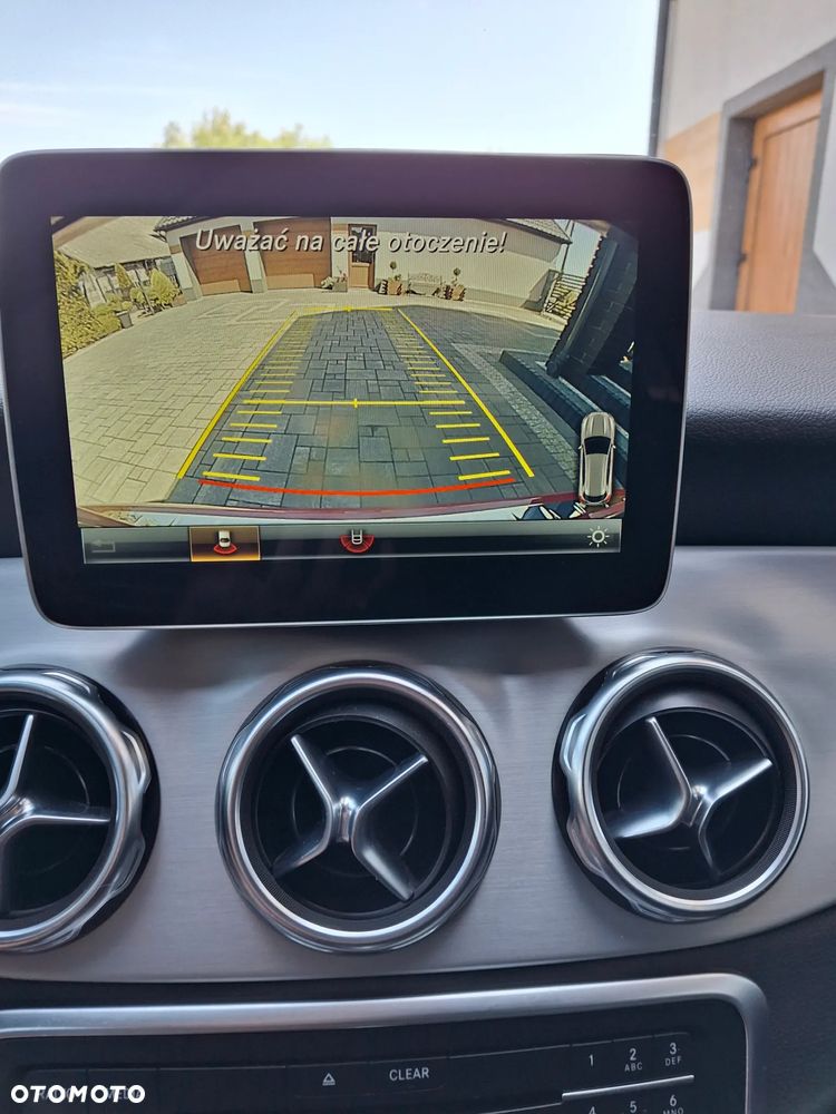 Mercedes-Benz GLA 250 4Matic 7G-DCT AMG Line - 16