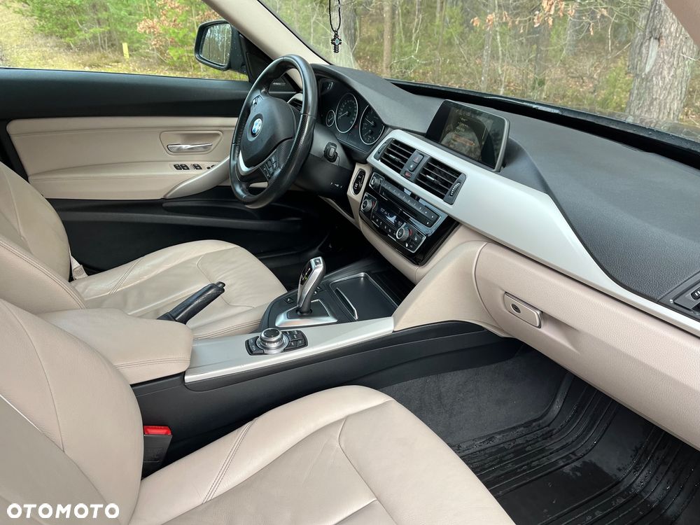 BMW 3GT 320i Advantage - 12