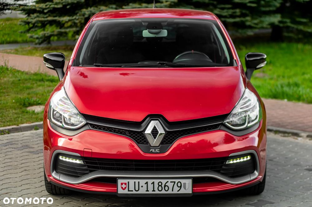 Renault Clio TCe 200 EDC Sport R.S - 17