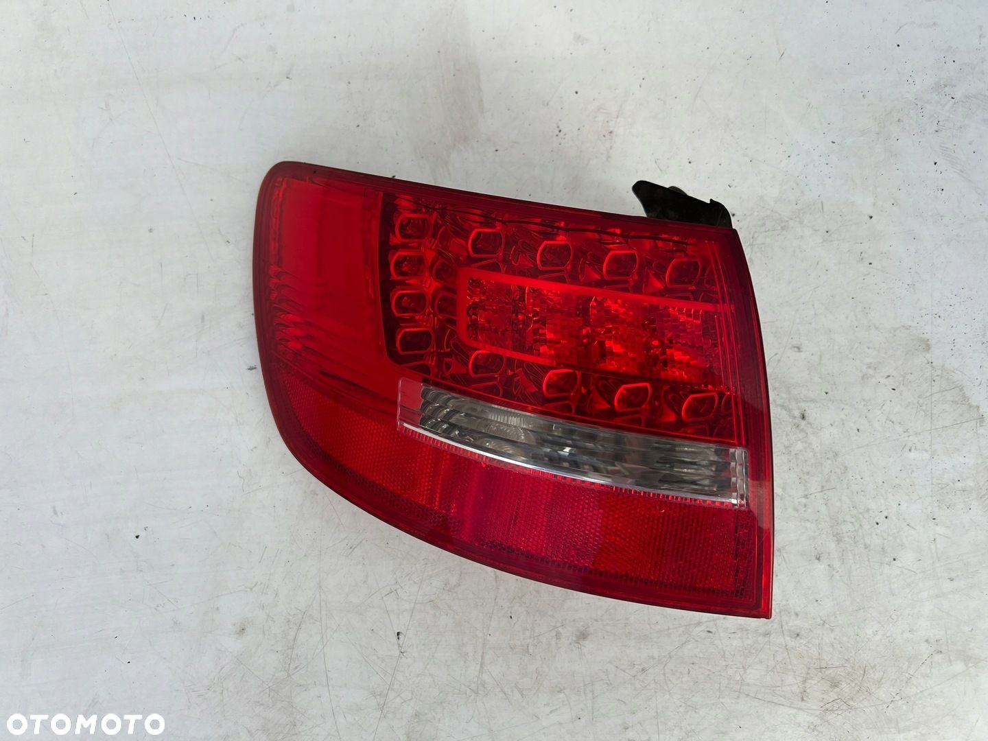 AUDI A6 C6 LIFT LAMPA TYŁ TYLNA LEWA LED - 1
