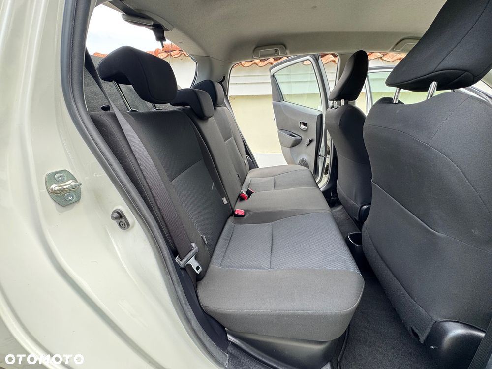 Toyota Yaris - 24