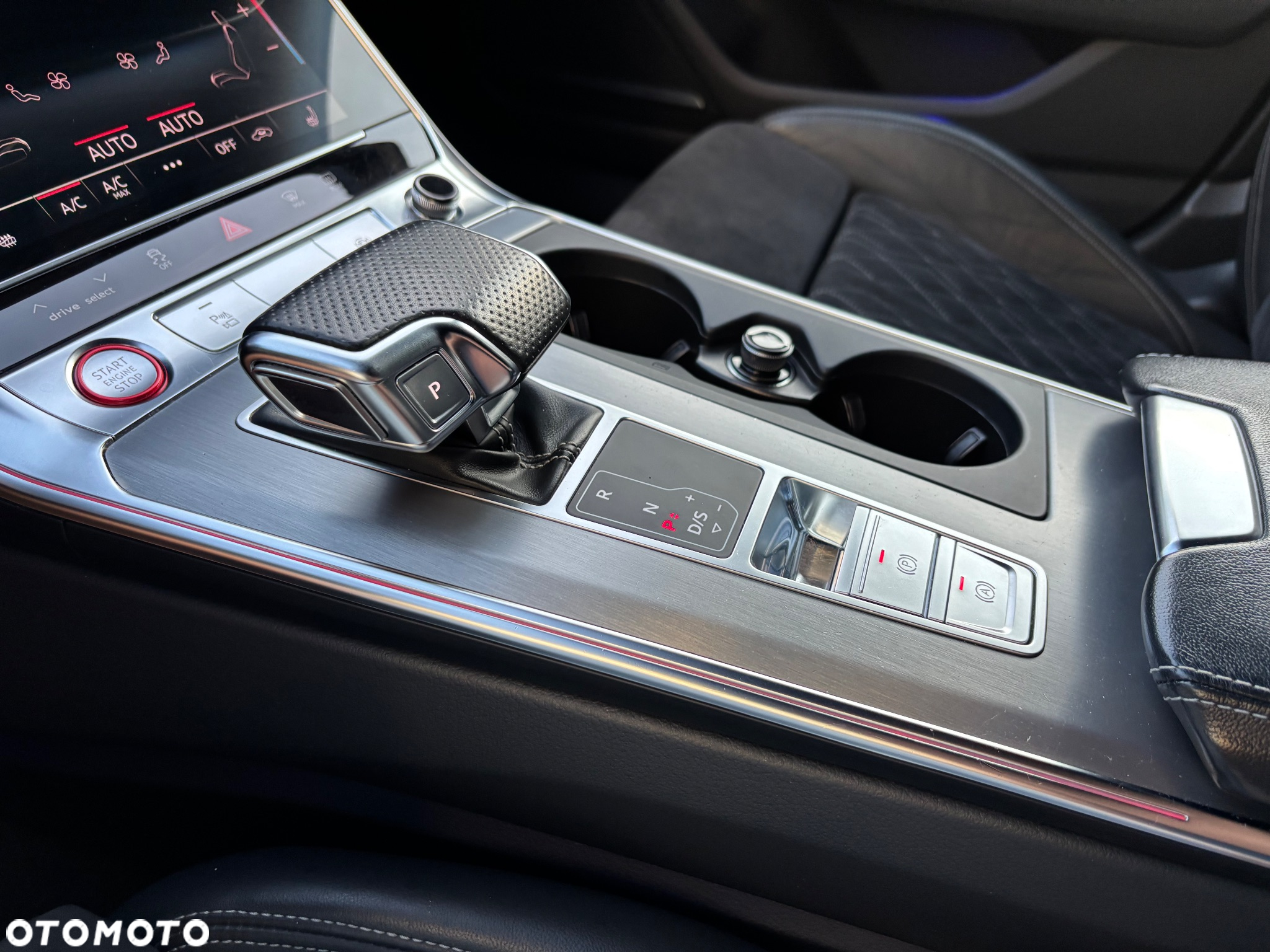Audi S6 Avant - 31