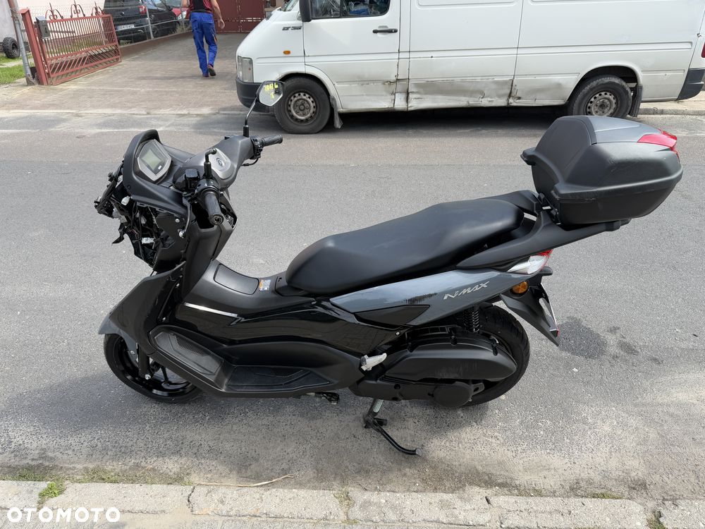 Yamaha NMAX - 5