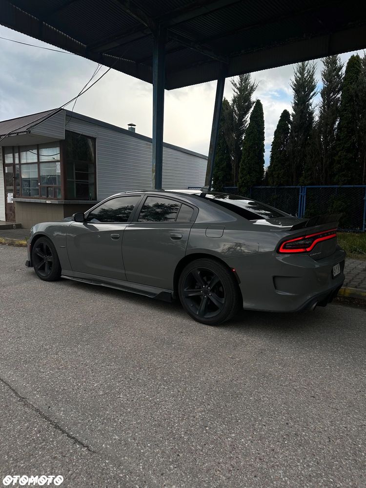 Dodge Charger - 1