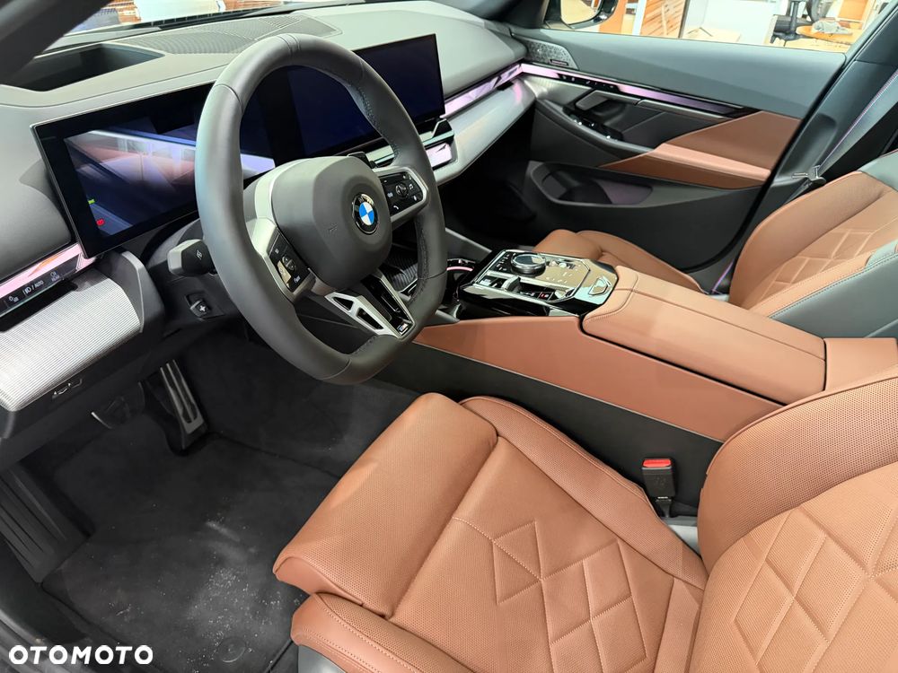 BMW Seria 5 540d xDrive mHEV M Sport - 6