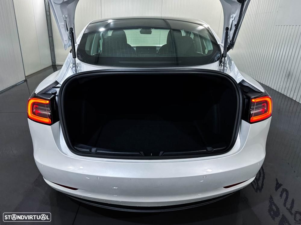 Tesla Model 3 Long-Range Dual Motor AWD - 35