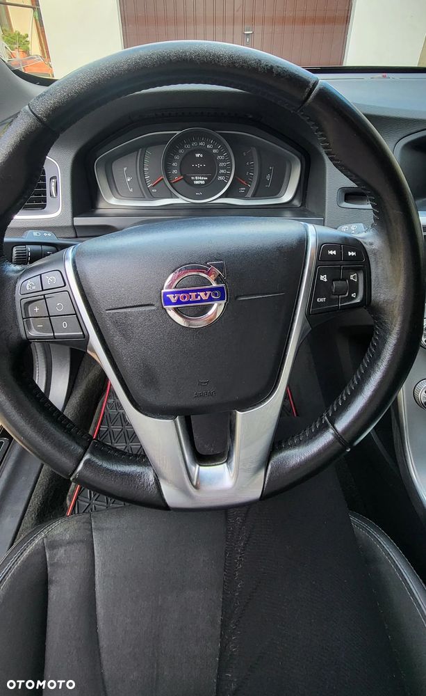 Volvo V60 D4 Drive-E Summum - 11