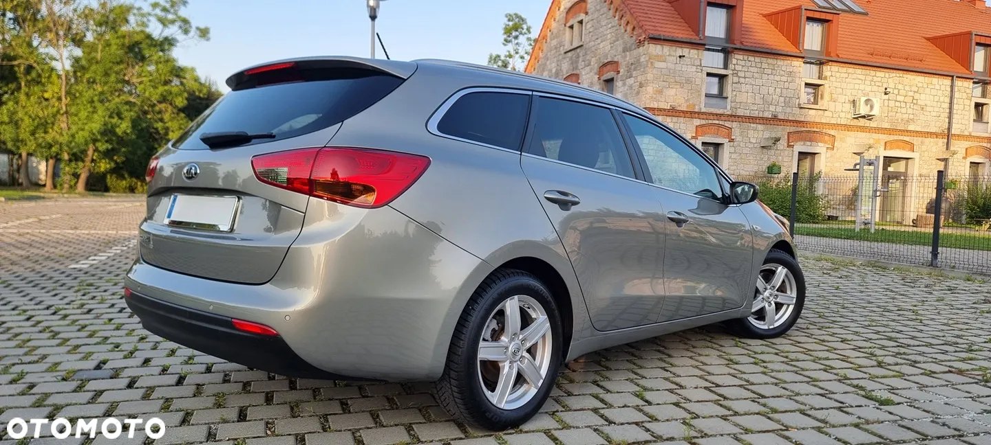 Kia Ceed Cee'd 1.6 GDI Business Line - 12