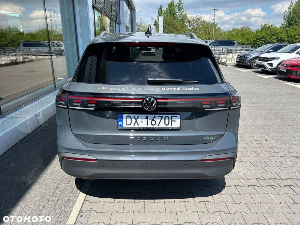 Volkswagen Tiguan - 10