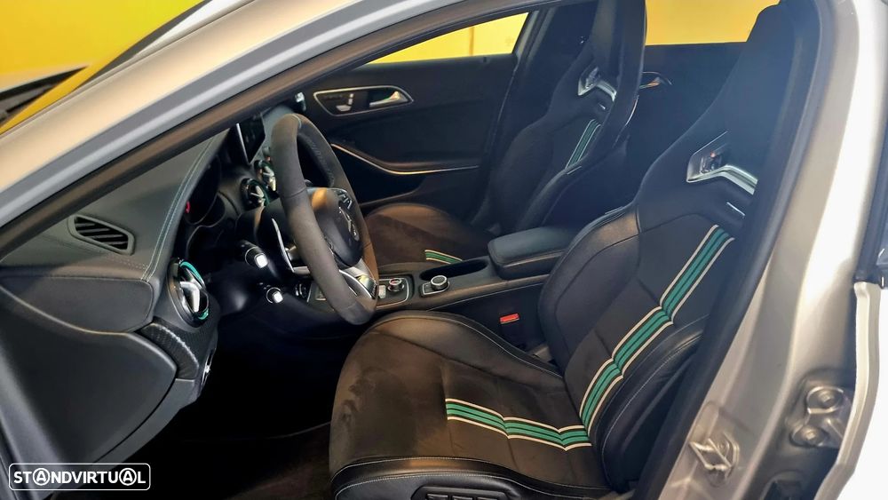 Mercedes-Benz A 45 AMG 4Matic Speedshift 7G-DCT PETRONAS 2015 World Champion Edition - 6