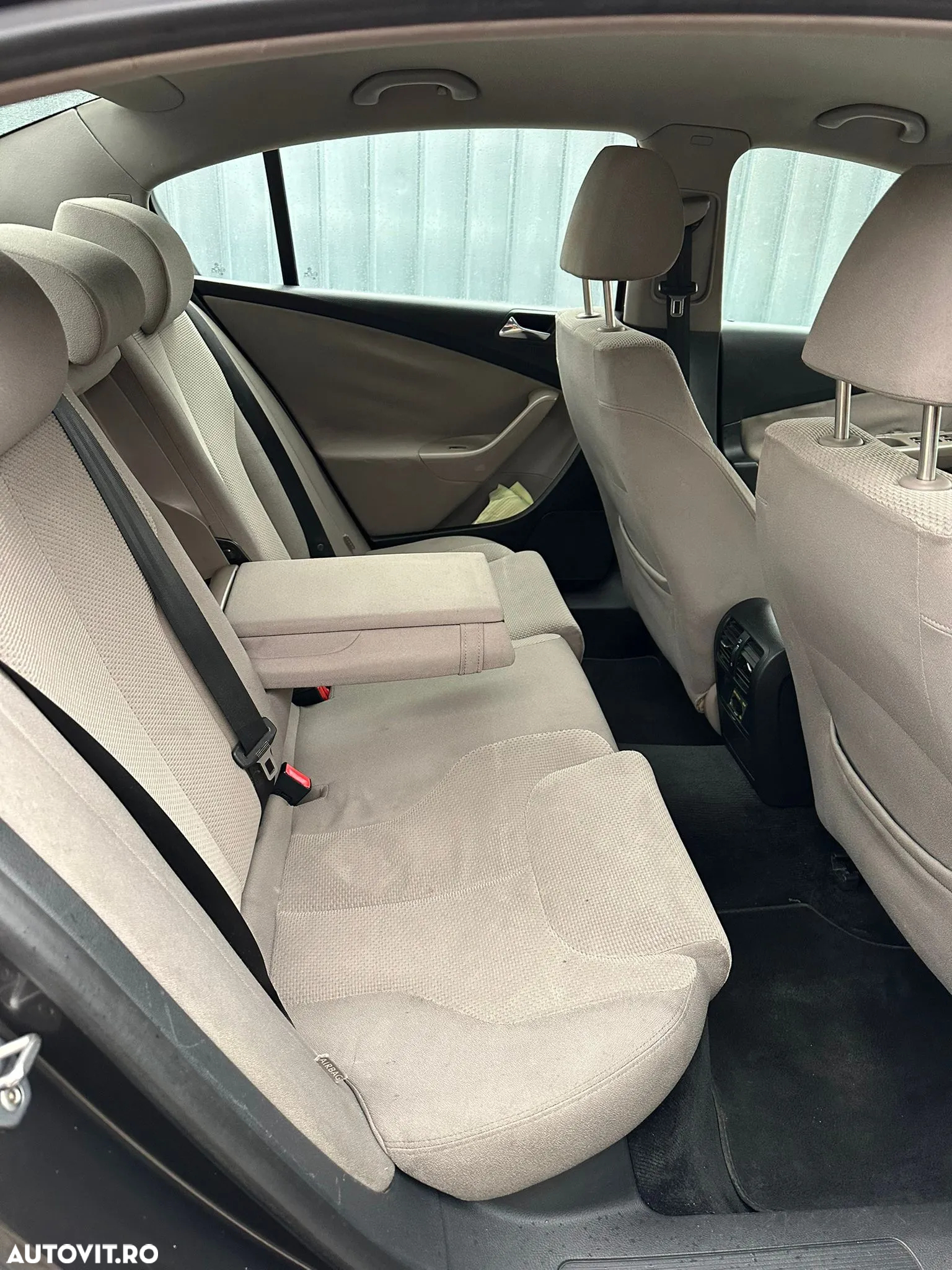 Volkswagen Passat 2.0 TDI DSG Individual Chrom - 6