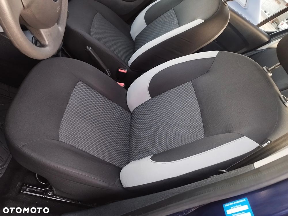 Dacia Sandero - 13