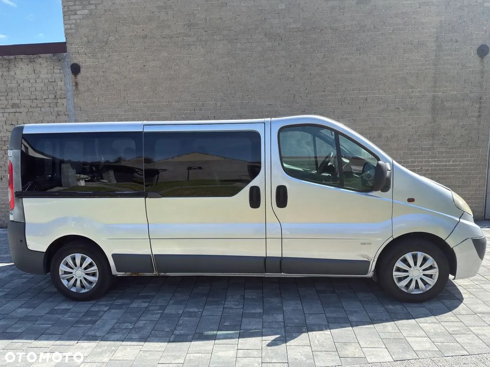 Opel VIVARO - 2