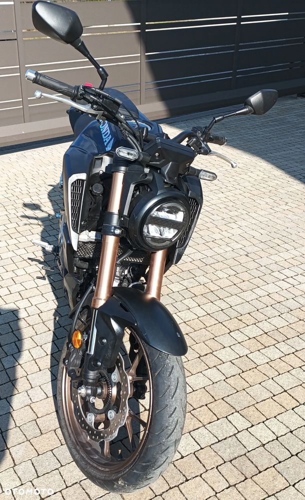 Honda CB - 4