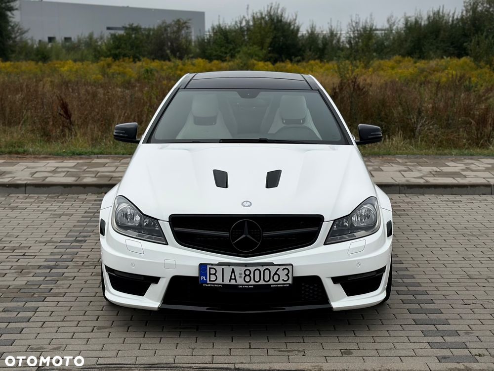 Mercedes-Benz Klasa C 63 AMG - 8