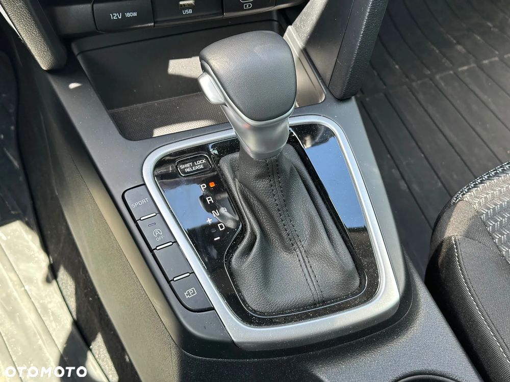 Kia Ceed 1.5 T-GDI M DCT - 22