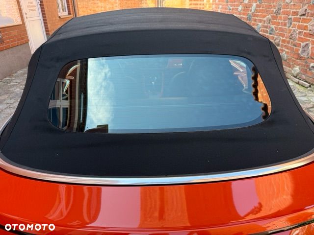 Volkswagen Beetle 2.5 - 25