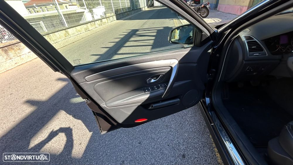 Renault Laguna Break 1.5 dCi Luxe - 11