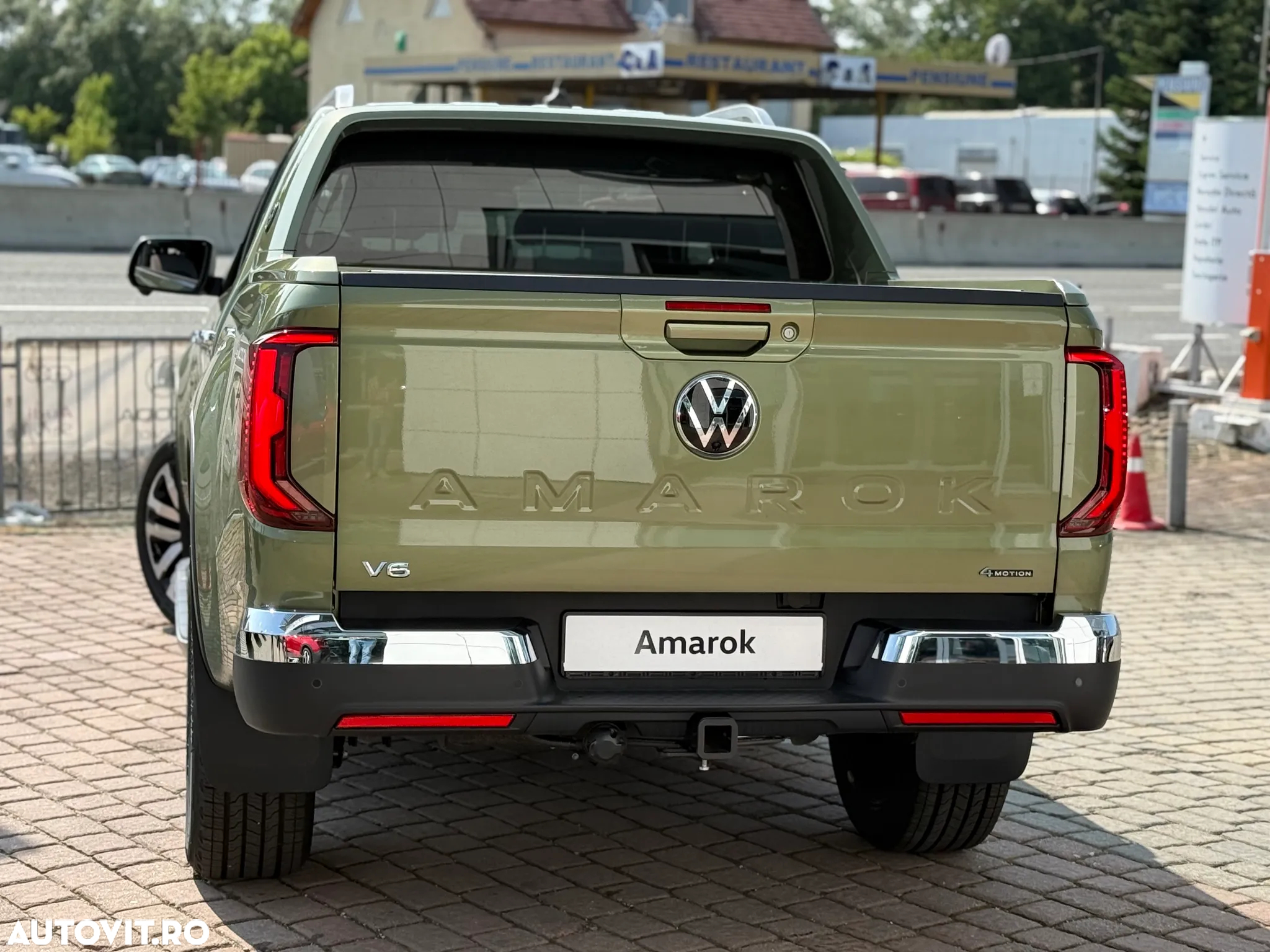 Volkswagen Amarok 3.0 TDI 241 CP 4M 10AT Aventura - 6
